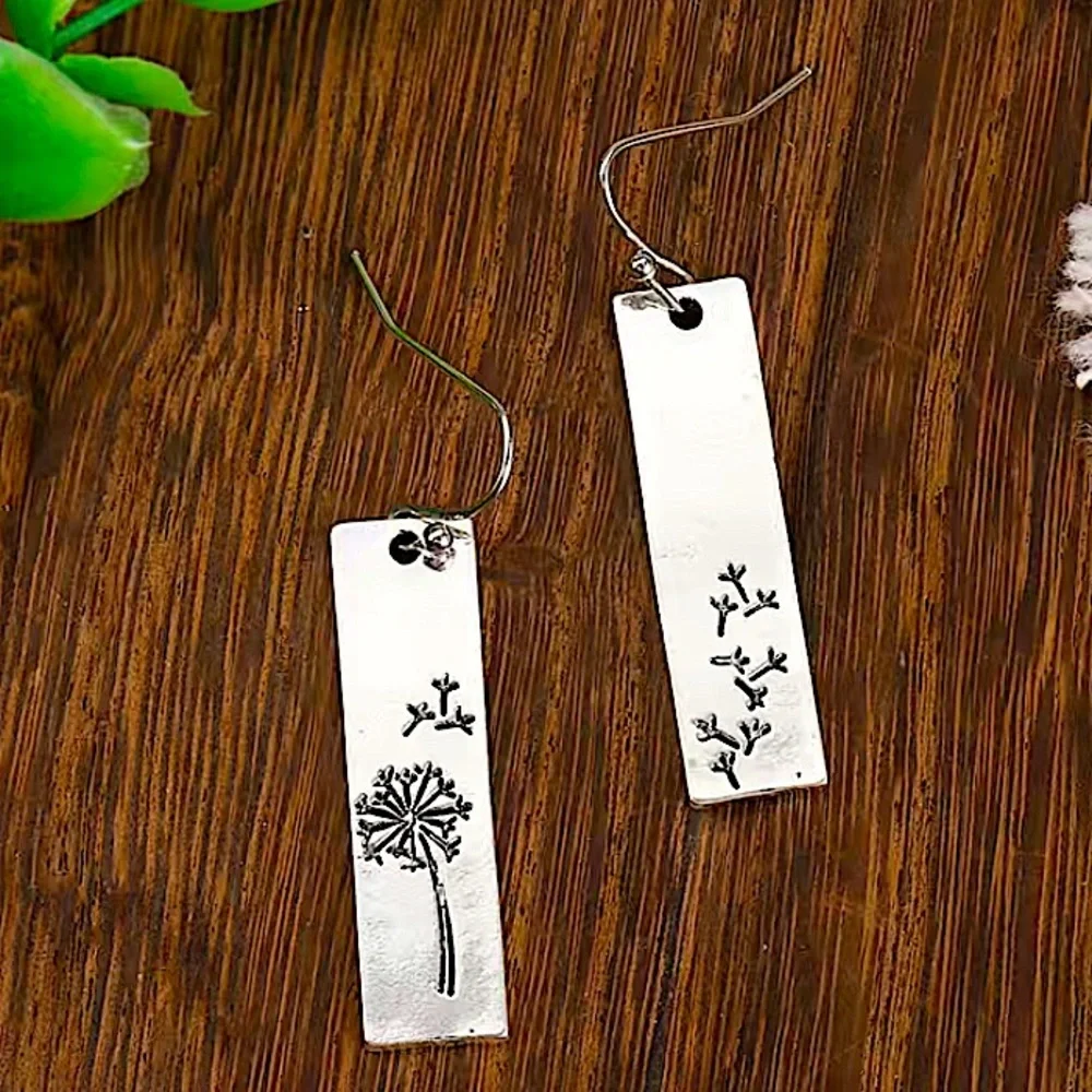 Silver Vintage Dandelion Flower Seed Dangle Dainty Earrings